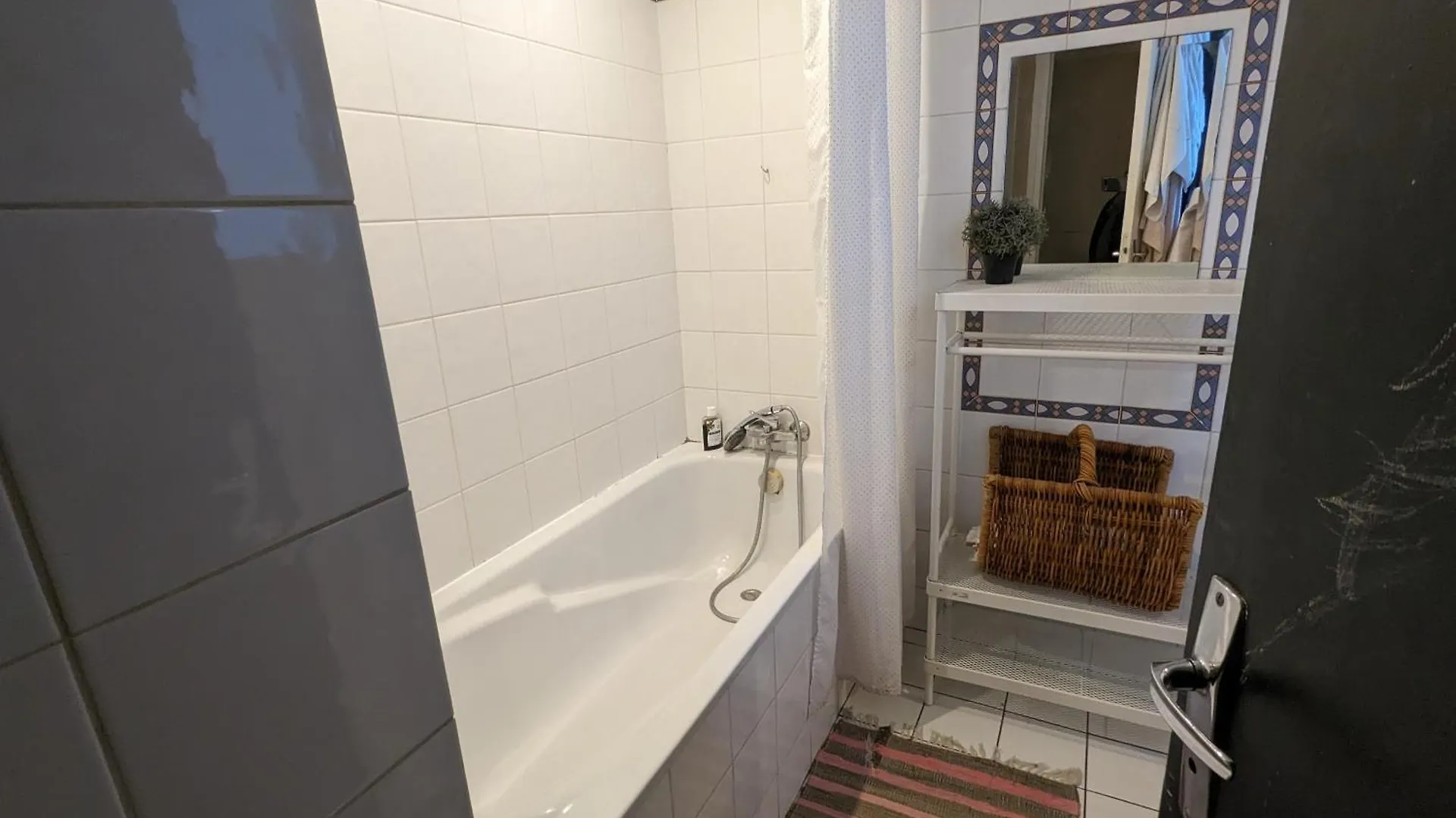 Loft Authentique Et Boheme - Montorgueil Apartment Paris 0*,